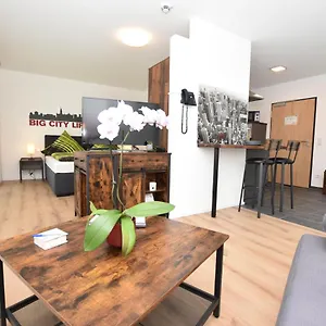  Apart-hotel Boardinghouse Henschelstrasse